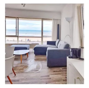 Royal Palace Seaview Suite - Image 2