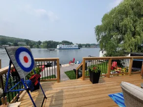 Blue Cottage on the Waterfront - Image 3