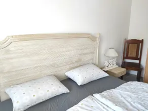 Cosy flat in a quiet location with free parking - Image 4