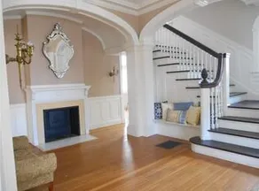 Beautiful, large, historic 6 bedroom home. - Image 2