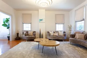 Elegant & Luxurious, Clean & Cheerful entire house - Image 3