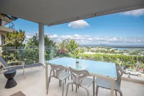 ”The Outlook” Views, Pool & Walk to Main Beach - Image 3