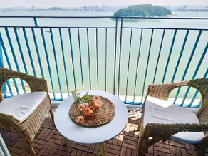 Stunning ocean view / terrace in front of the sea / Netflix / free parking / contactless check-in / 15 minutes to Incheon Airport! - Image 3