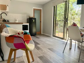 Stylish Guest Suite in Everton Hills - Image 3