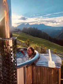Boutique Chalet Retreat Terraces GreatViews HotTub - Image 4