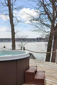 Croton Hardy Cottage-w/hot tub - Image 5
