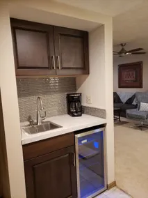 Alpha Bed and Breakfast - Image 3