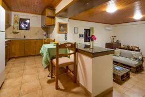 Serene Lithari w/ Mountain Views & Nature! - Image 5