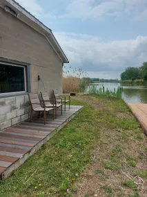 Taylor's Funky Fishing Cabin - Image 5