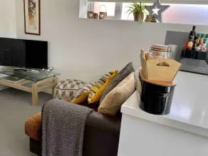 Cosy Hot Tub Haven - Studio - Image 2