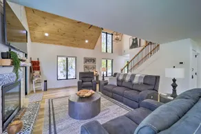 Beautiful ”5” Stars Modern Farmhouse, Newland NC - Image 2