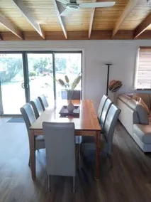 Cosy two bedroom bungalow close to lake and ocean - Image 3