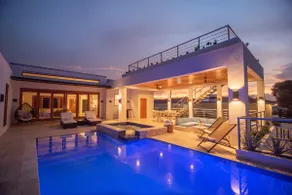 Simmer Down Villa - Image 2