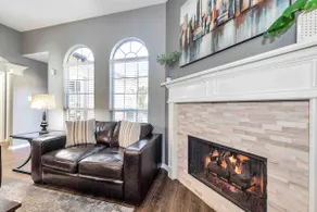 Prime Location Beautiful Home Near The Woodlands - Image 5