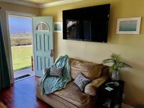 Views To The Ocean* Peaceful Hillside Retreat - Image 4