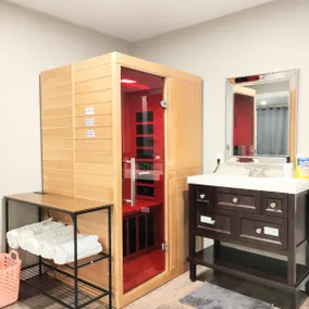 Modern Sauna Getaway by the Lake - Image 4