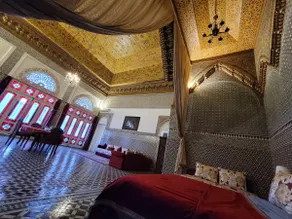 Royal suite with mountain view, 19th century palace - Image 2