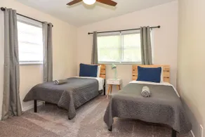 Main stay | Centrally located to main attractions - Image 4