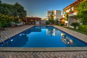 Lagoparadiso | Family Home with Pool near Athens - Image 5