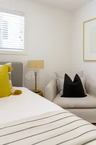Rainforest Bungalow Retreat, Walk to Beach - Image 2