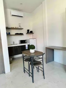 New Studio 1 - Downtown One Block From The Marina - Image 3