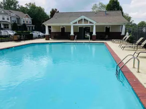 Quiet/Luxury Townhouse on Golf Course! - Image 2