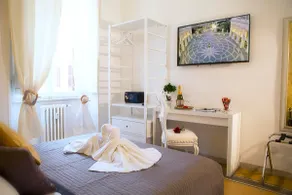 Luxury Domus S. Croce Suite - Image 5