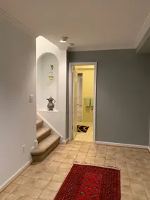 Guest Suite in Private Luxurious Basement - Image 4