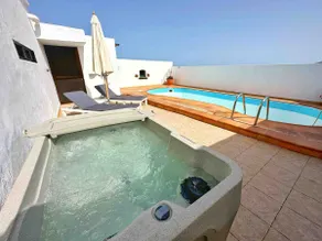 Amazing views, private climatized pool and jacuzzi - Image 2