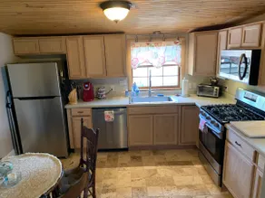 Lake Erie Beachfront 1Br/1Ba apt w. Balcony - Image 5