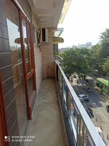ParadiseHome | Luxury 3BHK + Grand Lounge | Elevator - Image 3