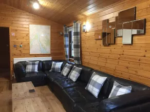 Lomond Lodge Rowardennnan - Image 4