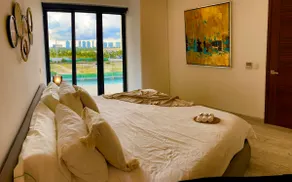 Beautiful apartment with partial ocean view - Image 4