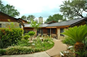 Lake Travis Waterfront Pool Sleeps 20 by Cedar Pk - Image 5