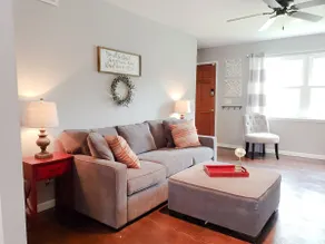 Hollywood House - Relaxing Haven 4 mins from OU! - Image 3