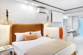 Villa D'Oro - Luxury Villas & Suites - Image 5