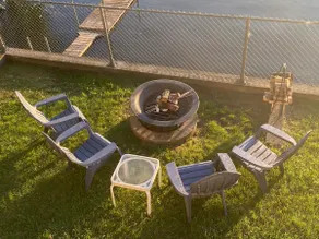 Lakefront, cute and cozy year round cottage - Image 4