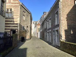 Atmospheric home in historic center - Image 5