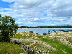 The Lake Shack on Lake Travis - Image 3