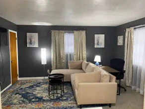 Cozy Urban Garden Apt - Extended Stay Discounts - Image 4