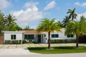 Casa Mondrian MIA - Resort Style Home Near Beaches - Image 2