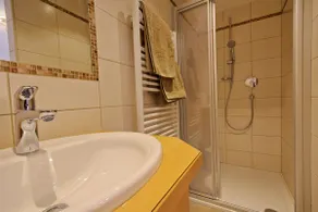 Alexandra's Apartment - Image 4