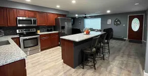 ~~~ Huge Family Retreat w/Movie Theater & Game Room~~~ - Image 1