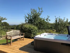Boulsdon Croft Manor-hottub & summer pool/tennis - Image 5