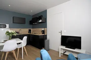 Studio with balcony in Résidence Coeur de Jonzac - Image 3