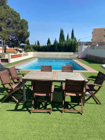 Entire 2 bedroom home with private pool - Image 5