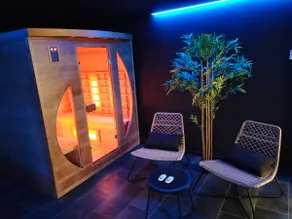 The Medici Garden gîte with Jacuzzi Spa and sauna - Image 2