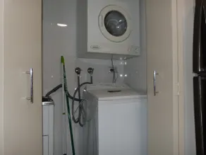 Ultra Convenient Apartment HER09029 - Image 4