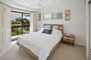 Beach front luxury apartment at Cotton Tree, Maroochydore - Image 5