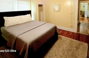 EXQUISITE FAMILY HOME - Image 2